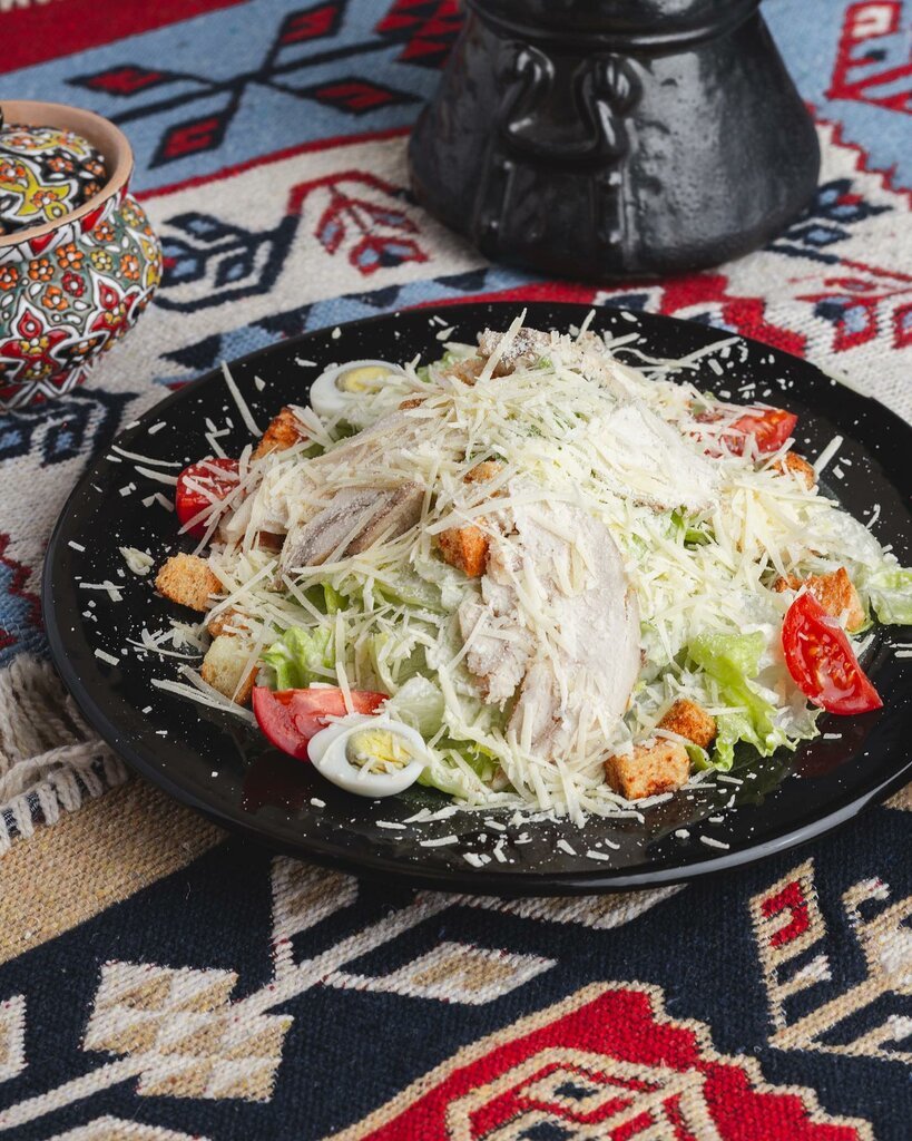 Цезарь с курицей