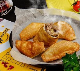Чебуреки с говядиной и свининой 5шт.