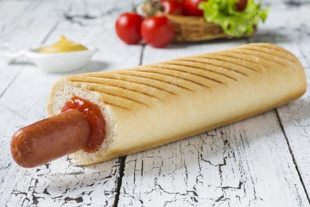 Французкий хот-дог с говяжей колбаской