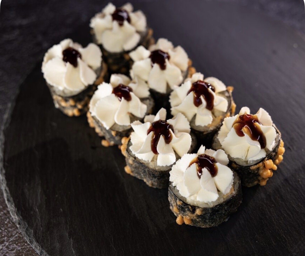 Сливочный с угрем