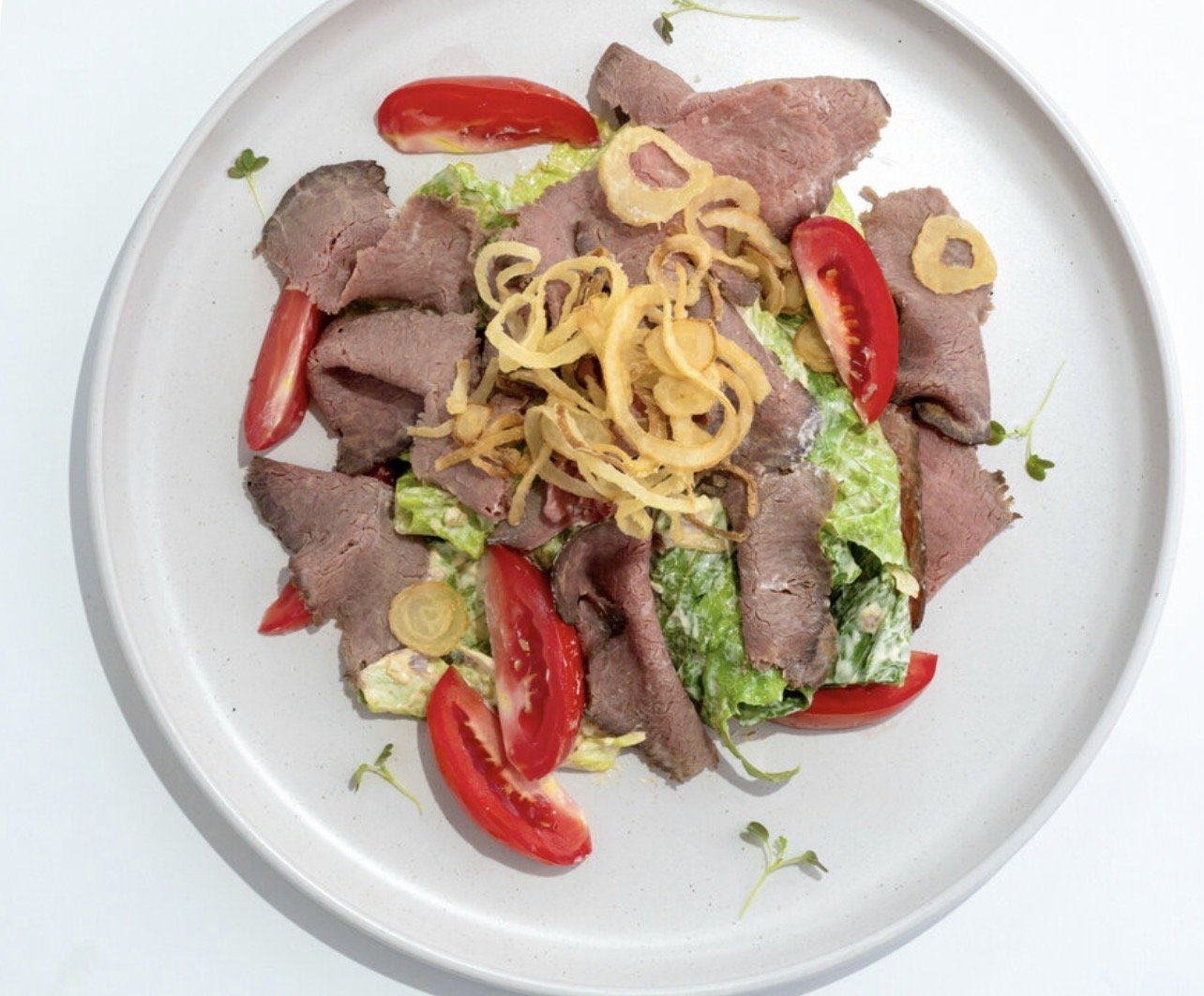 Салат с ростбифом