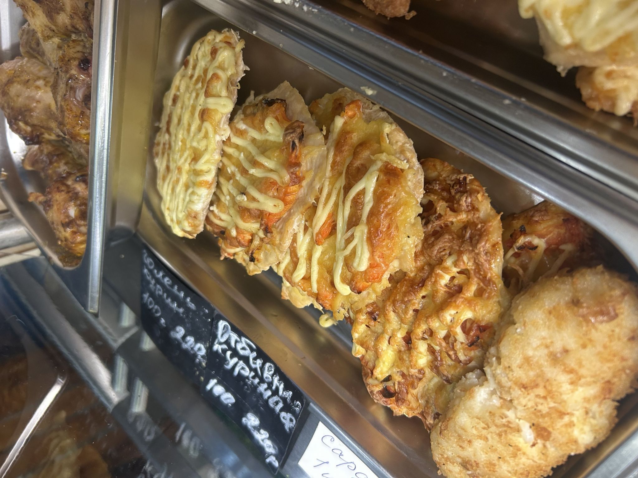 Куринные отбивные с сыром