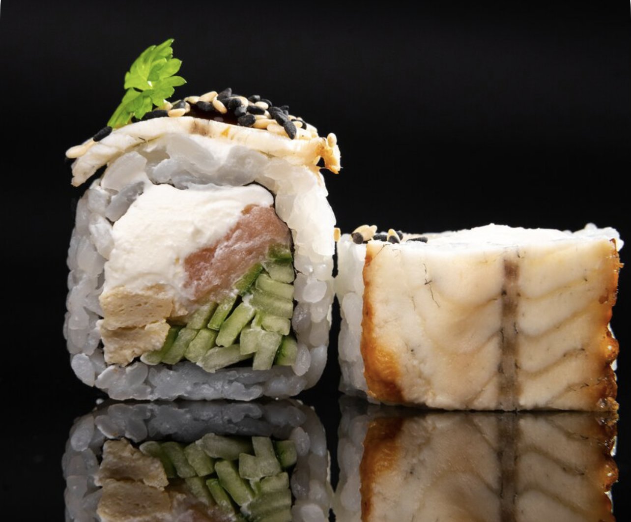 Ролл Унаги-урамаки