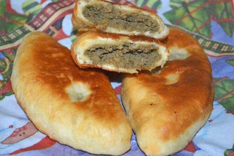 Пирожок с печенью (жировой, духовой)